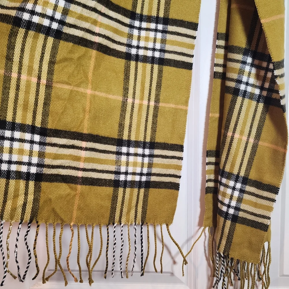 Soft Green Black Plaid Tassel Scarf